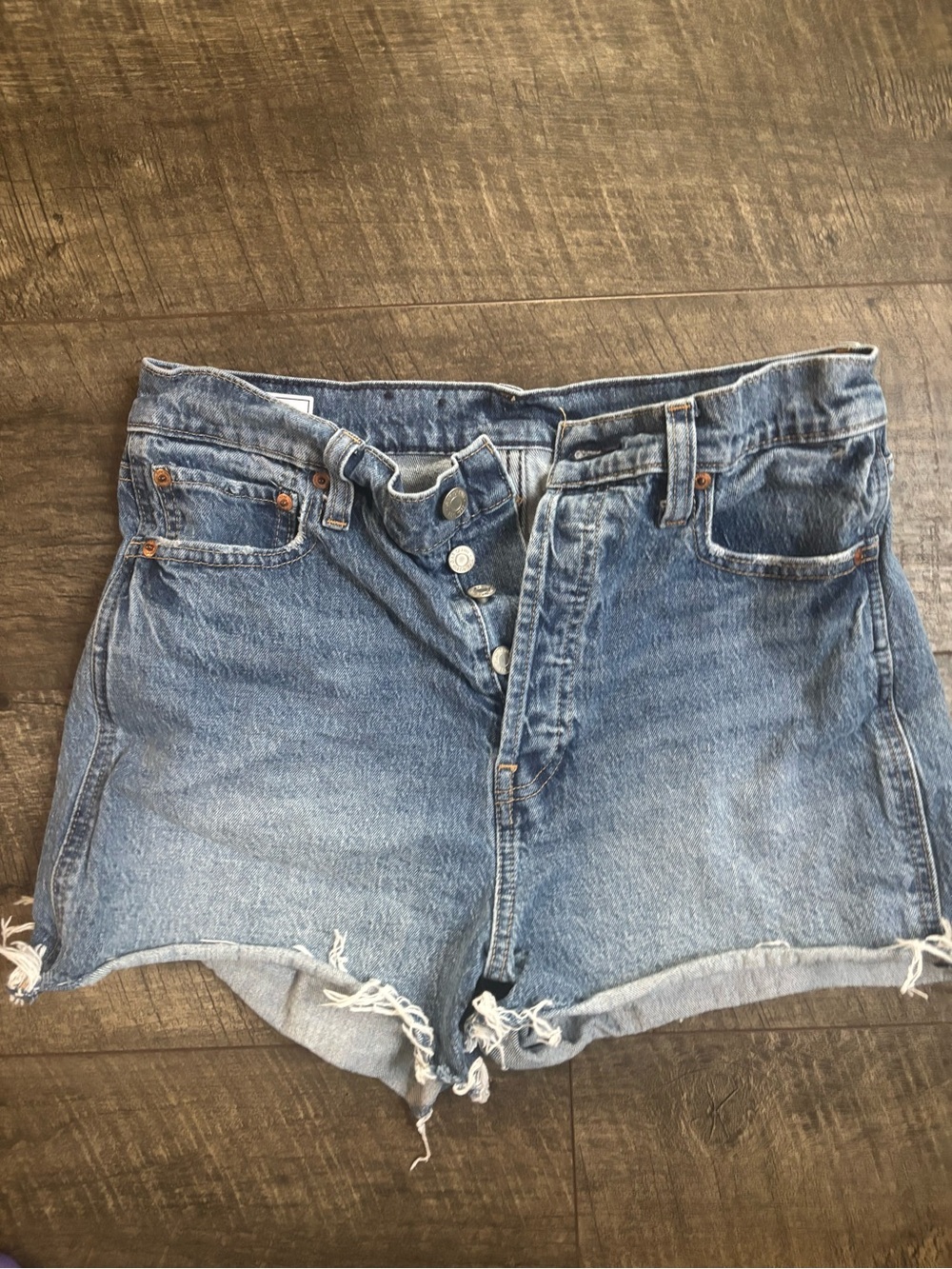 Classic High-Waist Gap Denim Shorts in Blue